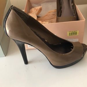 Jessica Simpson brown platforms